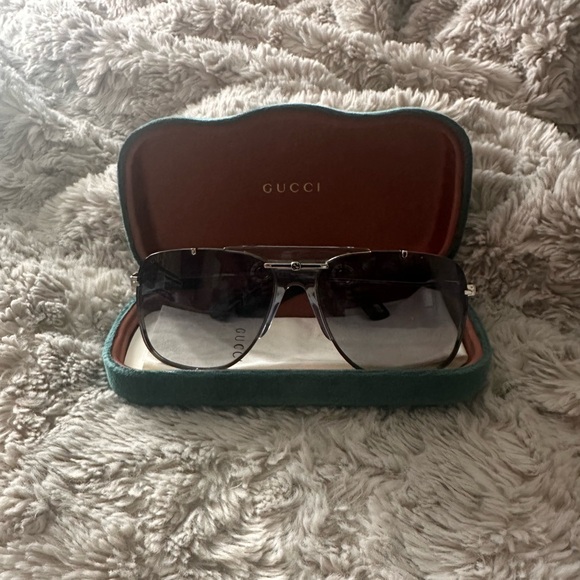 Gucci Dark Gray Aviator Sunglasses for Men - Picture 1 of 2